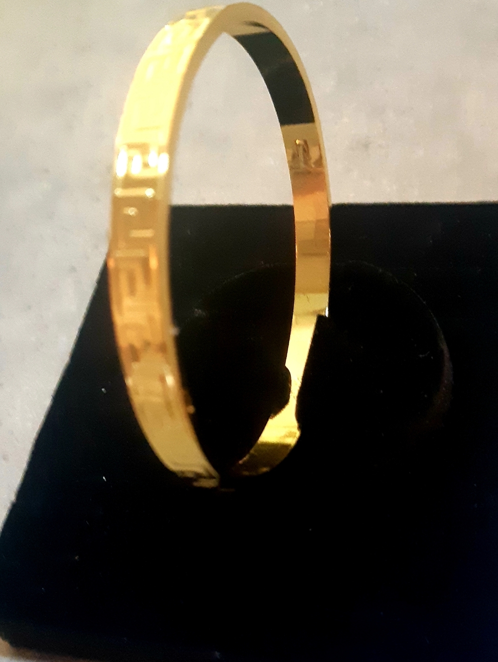 18K Gold Plated Women's Bangle Bracelet